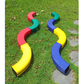 Curve balance beam set of 8 (4)